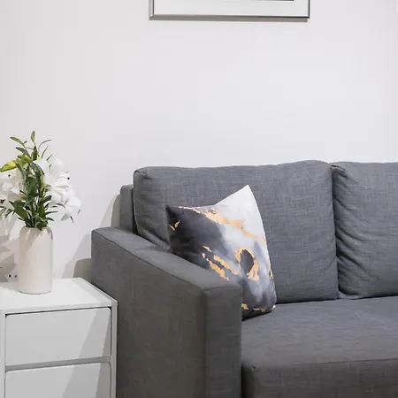 1 Bed Flat In South Kensington