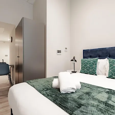 Hyde Park Apartment London