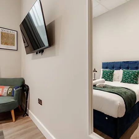 Hyde Park Apartment