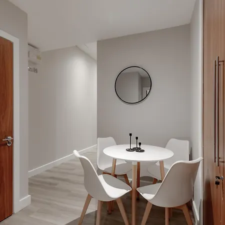 Apartment Hyde Park
