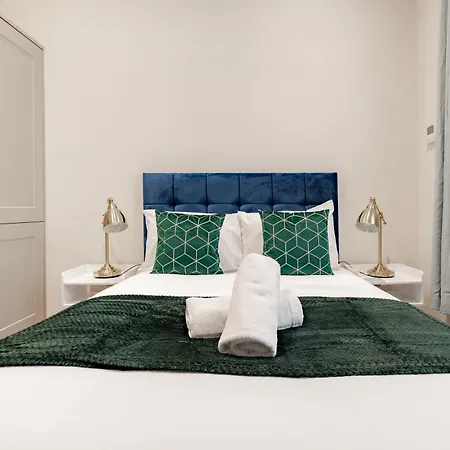 Apartment Hyde Park