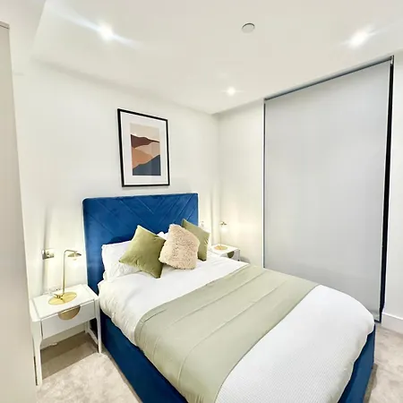 Battersea 2 Bedroom Cosy Apartment London