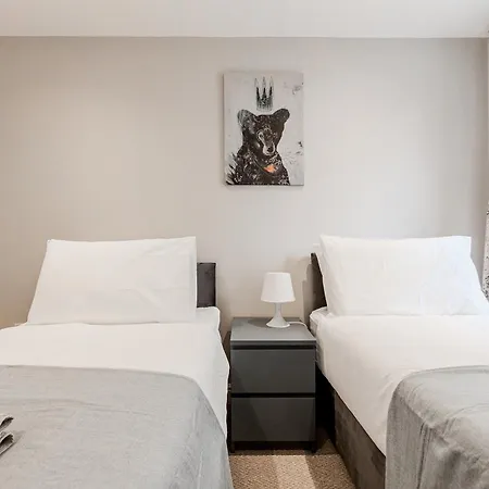 Battersea Spacious Perfect For Family And Groups With Free Parking Sleep 8 *