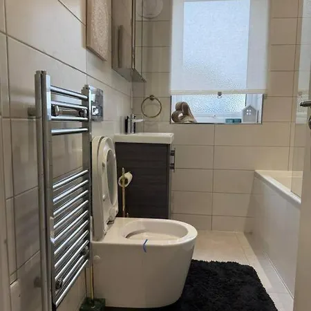 Apartment Luxury Flat Near *