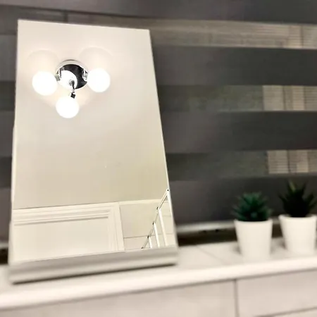 Flat - Good Access To And More! Apartment London