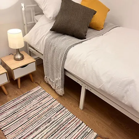 Flat - Good Access To And More! Apartment