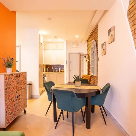 Stylish Modern By Livestay Short Lets & Serviced Nw6 Apartment