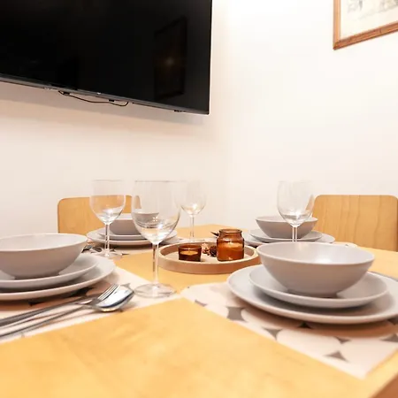 Beautiful 3 Bedroom Flat In Scott Ellis Gardens London