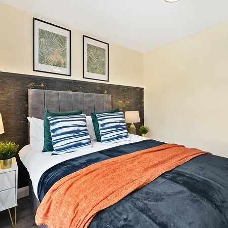 Prázdninový dům Stylish Wembley Gem - Parking -sleeps 14