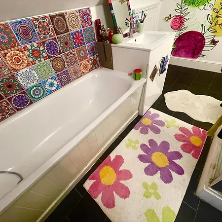 Cozy Close To Camden Market