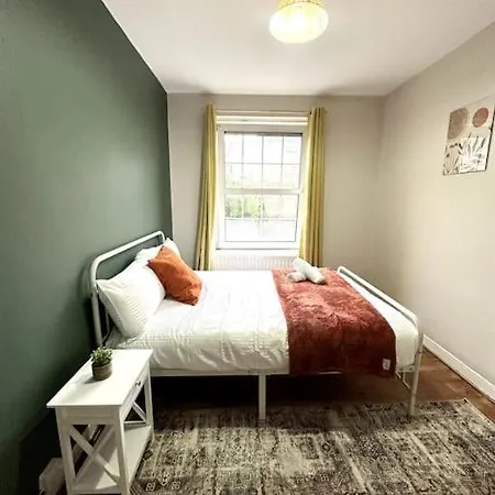 Quirky 3 Bedroom Flat In Shoreditch Apartment *