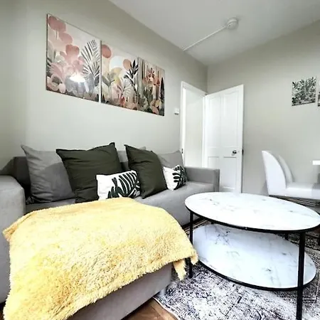 Quirky 3 Bedroom Flat In Shoreditch * London