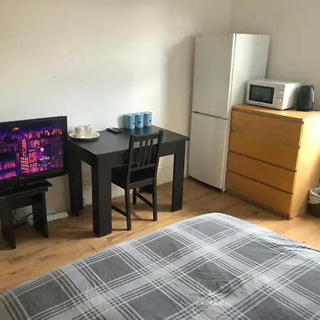 Dm X Weekly Monthly X Deals * London