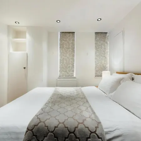 Stylish Flat In Nell Gwynn House, Close To Harrods, Sw3