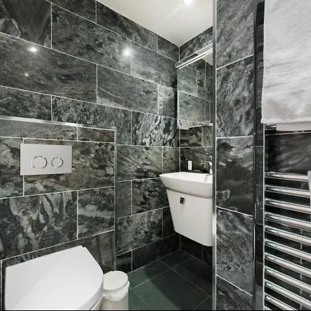 Apartment Stylish Flat In Nell Gwynn House, Close To Harrods, Sw3