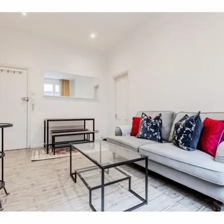 Apartment 3-bed Near Oxford Street *