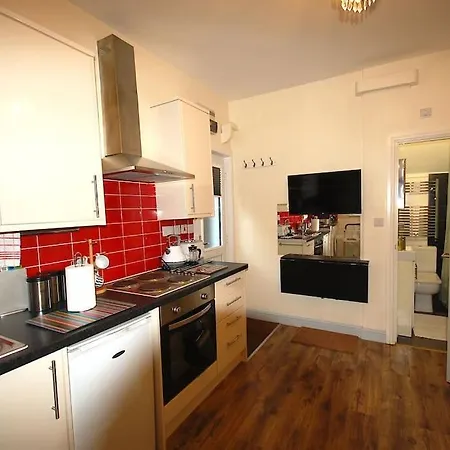 St 7 - Cosy, Modern Apartment-corbyn St N4 Apartment London