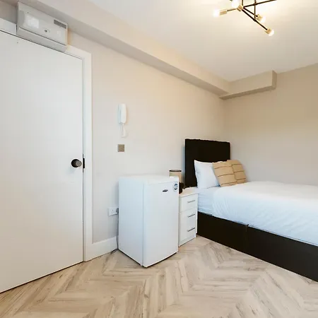 Hotel West Drayton Self Contained *