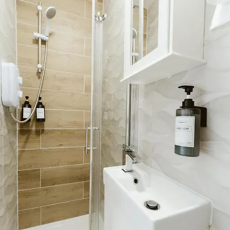 West Drayton Self Contained Hotel