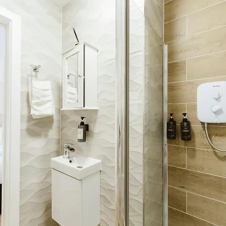 West Drayton Self Contained Hotel