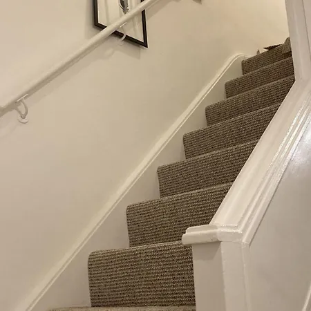 Flat - Good Access To And More! *