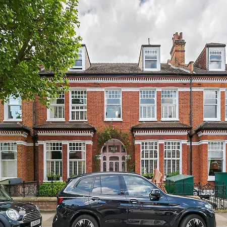 Villa Heaver House - Stunning, Large, 5br House Nr Tube And Tooting Common *