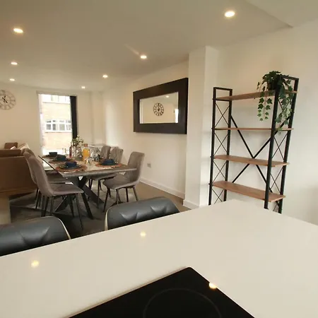 Ft6 Penthouse