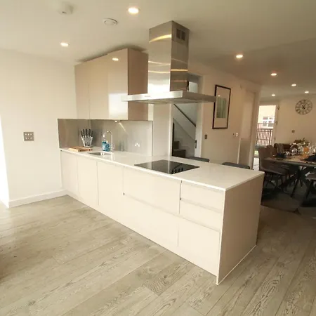 Ft6 Penthouse