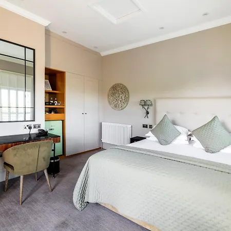 The Petersham Отель 4*