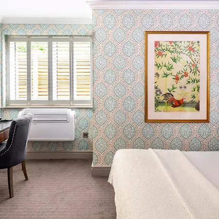 Отель The Petersham 4*