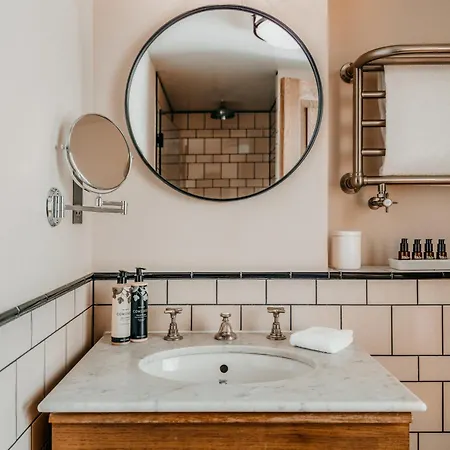 Redchurch Townhouse Hotel 5*