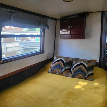 Botel Comfy Canal Boat In Little Venice For Family & Friends *