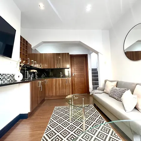 2 Bed Apartment- Camden Town