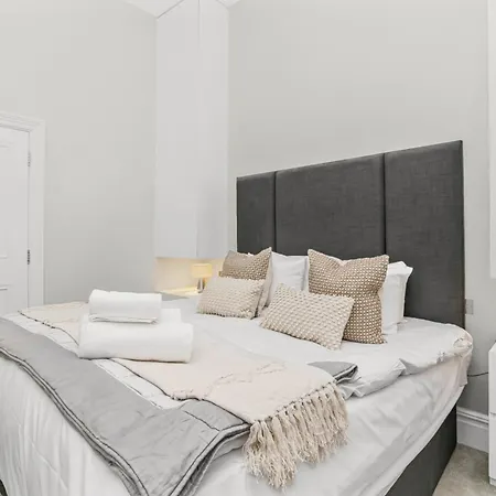 Stunning 3 Bed Paddington *