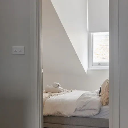 Mayfair Loft Apartment! *