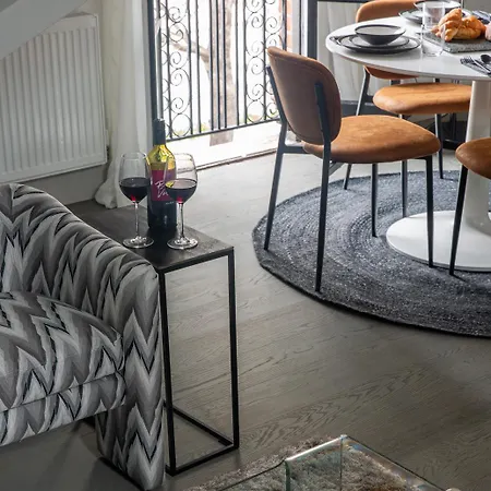 Apartment Mayfair Loft Apartment! *