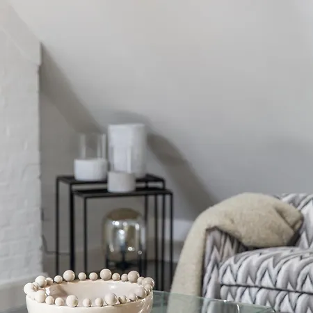 Mayfair Loft Apartment! Apartment London