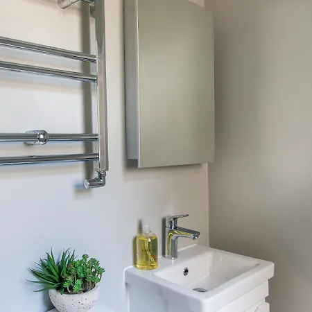 Mayfair Loft Apartment! London