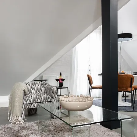 Mayfair Loft Apartment! *
