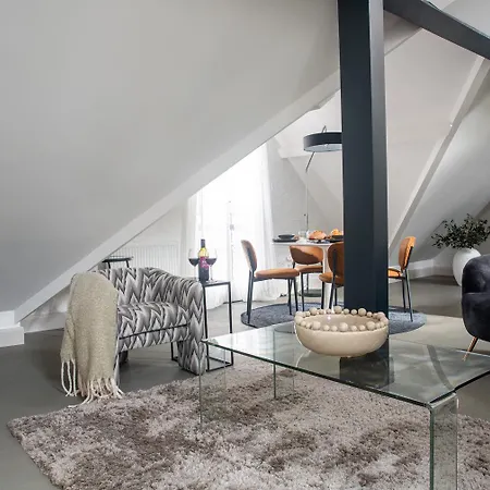 Mayfair Loft Apartment! London