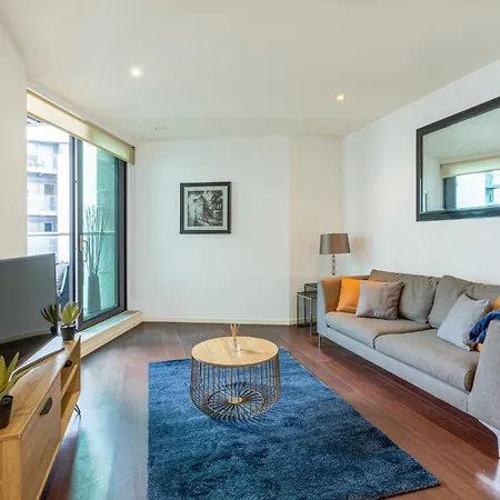 Apartment Luxury 1 Bedroom Canary Wharf Couples & Work-friendly
