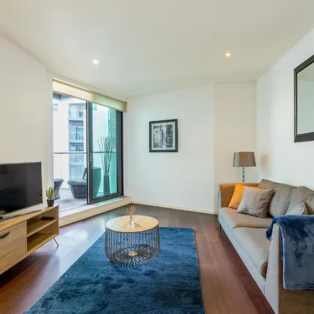 Apartment Luxury 1 Bedroom Canary Wharf Couples & Work-friendly