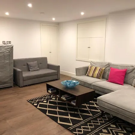 Apartment Batterseaflat Sleeps6 Refurbished Tv London