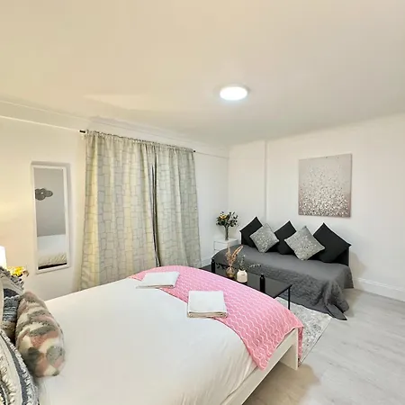 Beautiful Near Mayfair Apartment London