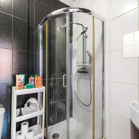 20 Min From Centre 2 Bedrooms W Ensuite * לונדון
