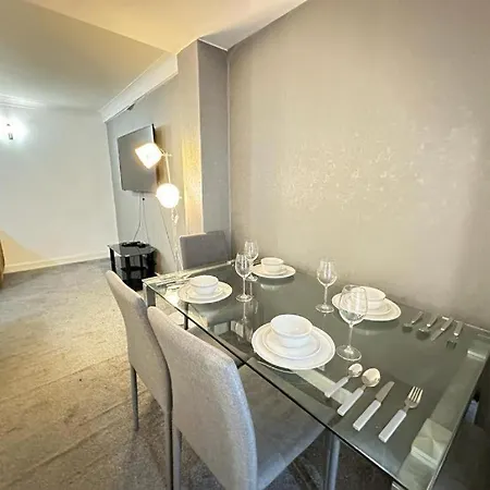 Cozzy Hyde Park On Edgware Road Apartment *