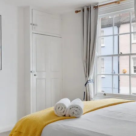Kensington Two Bedroom House Londres