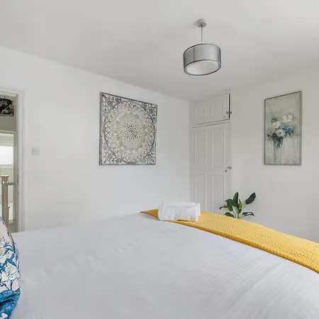 Kensington Two Bedroom House Apartamento *