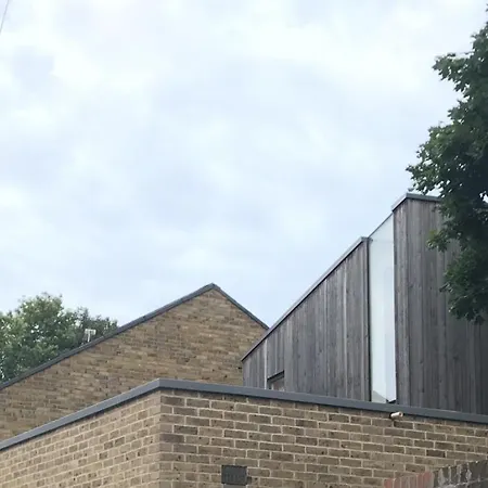 10 Garsington Mews London