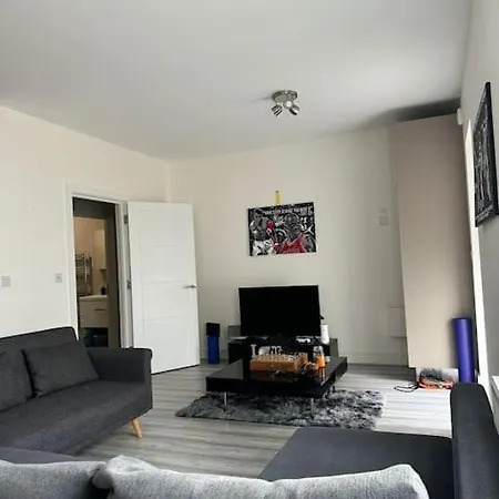 Apartment Modern Studio In The Heart Of Woolwich - 35 Minuets To Central London